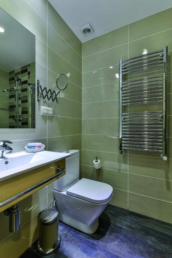 Hostal La Chata By Vivere Stays San Ildefonso Bagian luar foto
