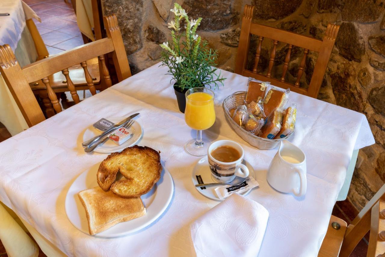 Hostal La Chata By Vivere Stays San Ildefonso Bagian luar foto